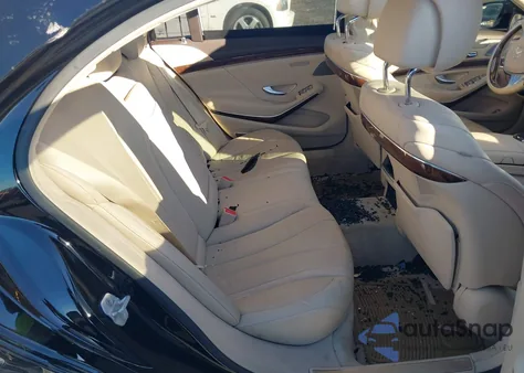 2015 Mercedes-Benz S 550 4Matic z USA, uszkodzony, nr VIN WDDUG8FB5FA092624